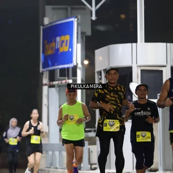 Runner Photo 7080269