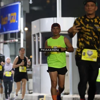 Runner Photo 7080273