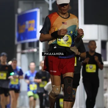 Runner Photo 7080277