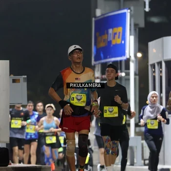 Runner Photo 7080280