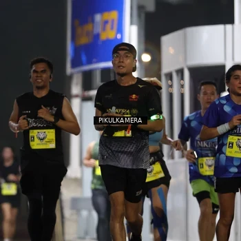 Runner Photo 7080287