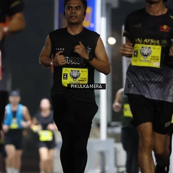 Runner Photo 7080290