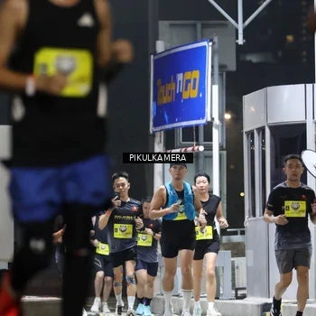 Runner Photo 7080303