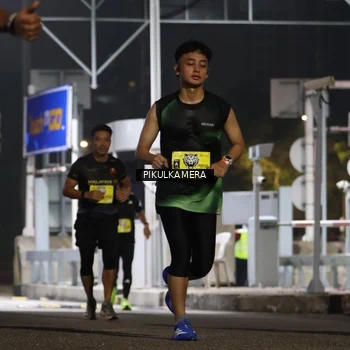 Runner Photo 7080305
