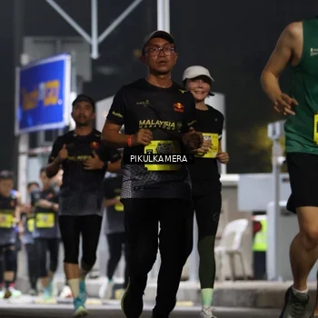 Runner Photo 7080315