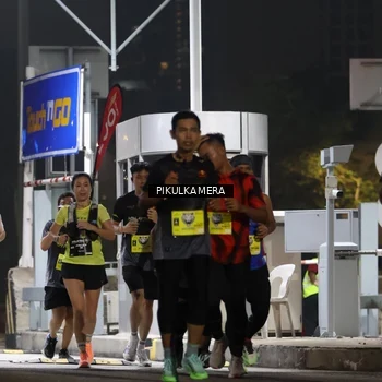 Runner Photo 7080325