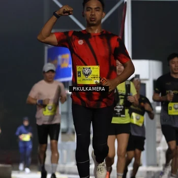 Runner Photo 7080331