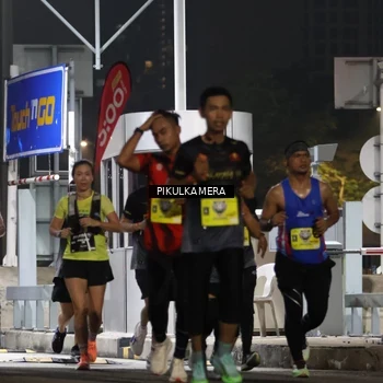 Runner Photo 7080333