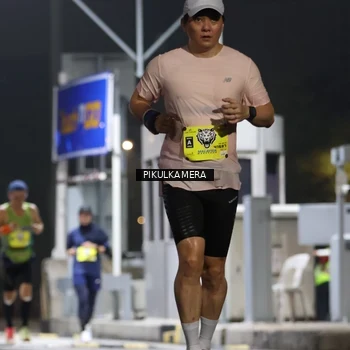Runner Photo 7080336