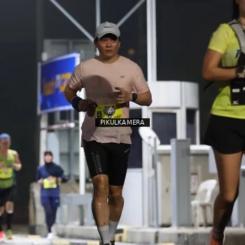 Runner Photo 7080339