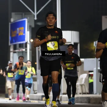 Runner Photo 7080347
