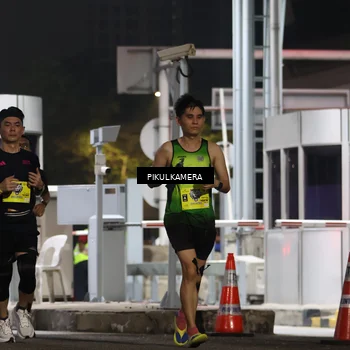 Runner Photo 7080350
