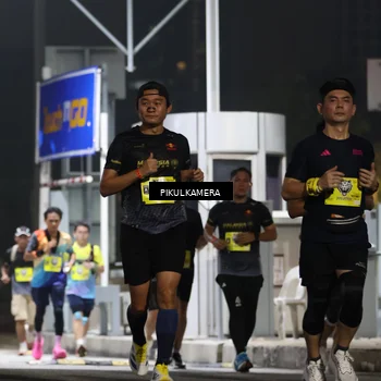 Runner Photo 7080355