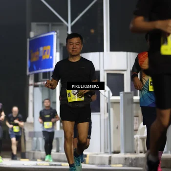 Runner Photo 7080372