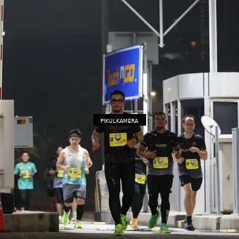 Runner Photo 7080383