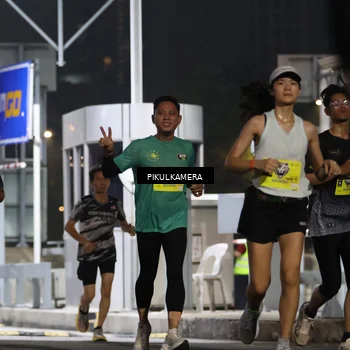 Runner Photo 7080389