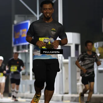 Runner Photo 7080398