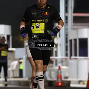Runner Photo 7080416
