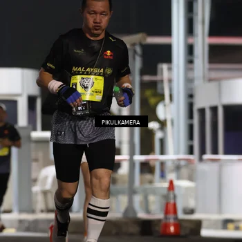 Runner Photo 7080417