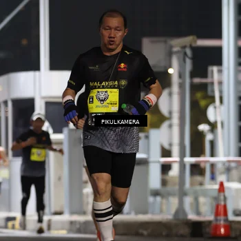 Runner Photo 7080419