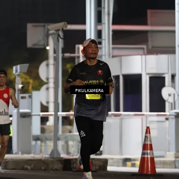Runner Photo 7080424