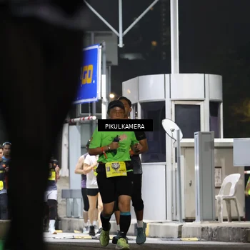 Runner Photo 7080436