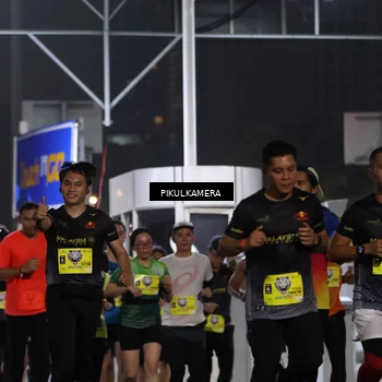Runner Photo 7080443