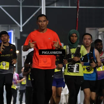 Runner Photo 7080450