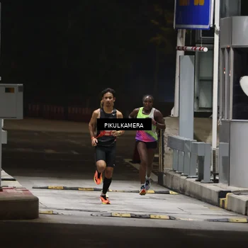 Runner Photo 7081383
