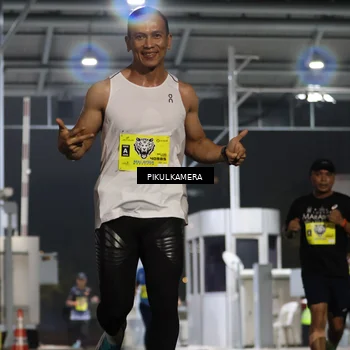 Runner Photo 7081449
