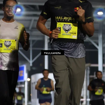 Runner Photo 7081536