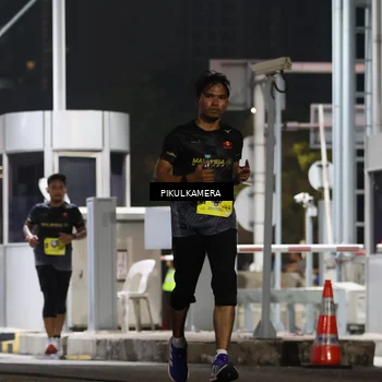 Runner Photo 7081618