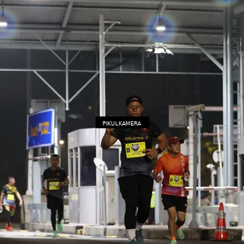 Runner Photo 7081644