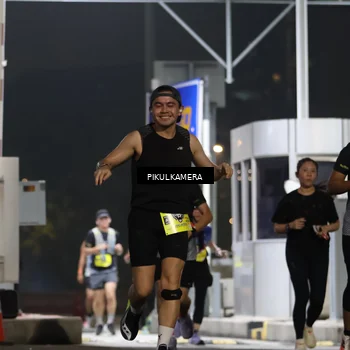 Runner Photo 7081673