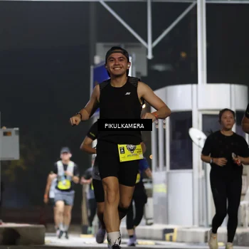 Runner Photo 7081674