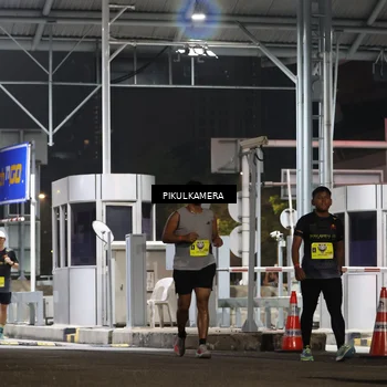Runner Photo 7081690
