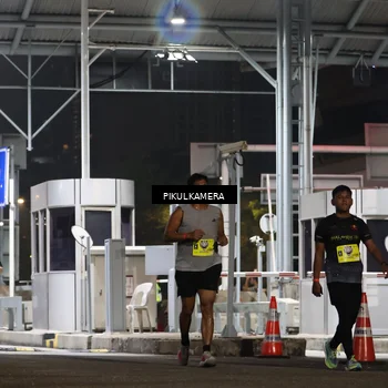 Runner Photo 7081696