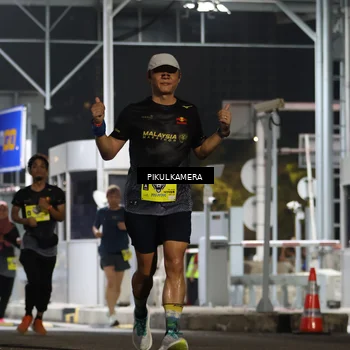 Runner Photo 7081701