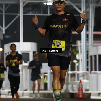 Runner Photo 7081703