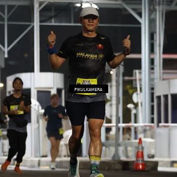 Runner Photo 7081704