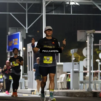 Runner Photo 7081706