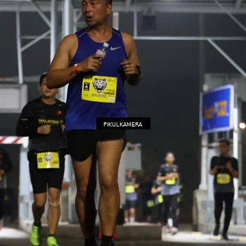 Runner Photo 7081717