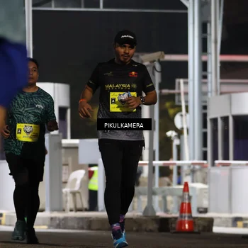 Runner Photo 7081751