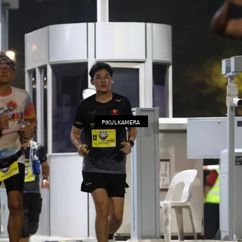 Runner Photo 7081773