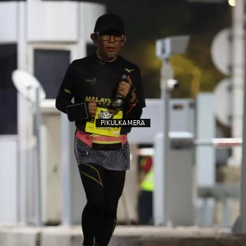 Runner Photo 7081795