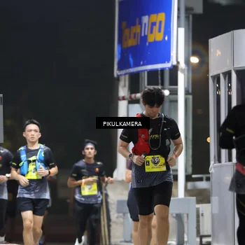 Runner Photo 7081798