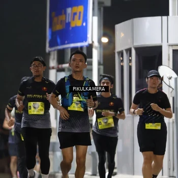 Runner Photo 7081800