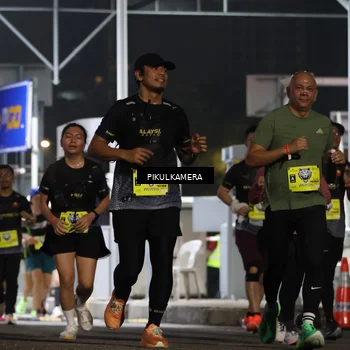 Runner Photo 7081819