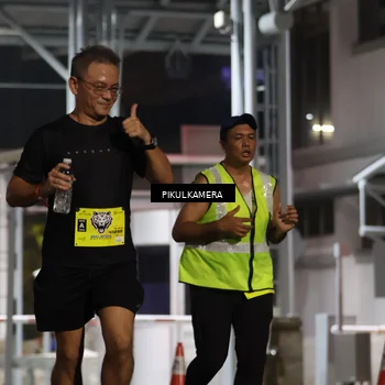 Runner Photo 7081873