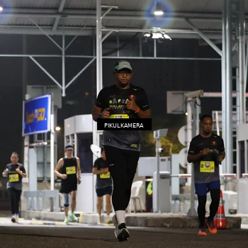 Runner Photo 7081874
